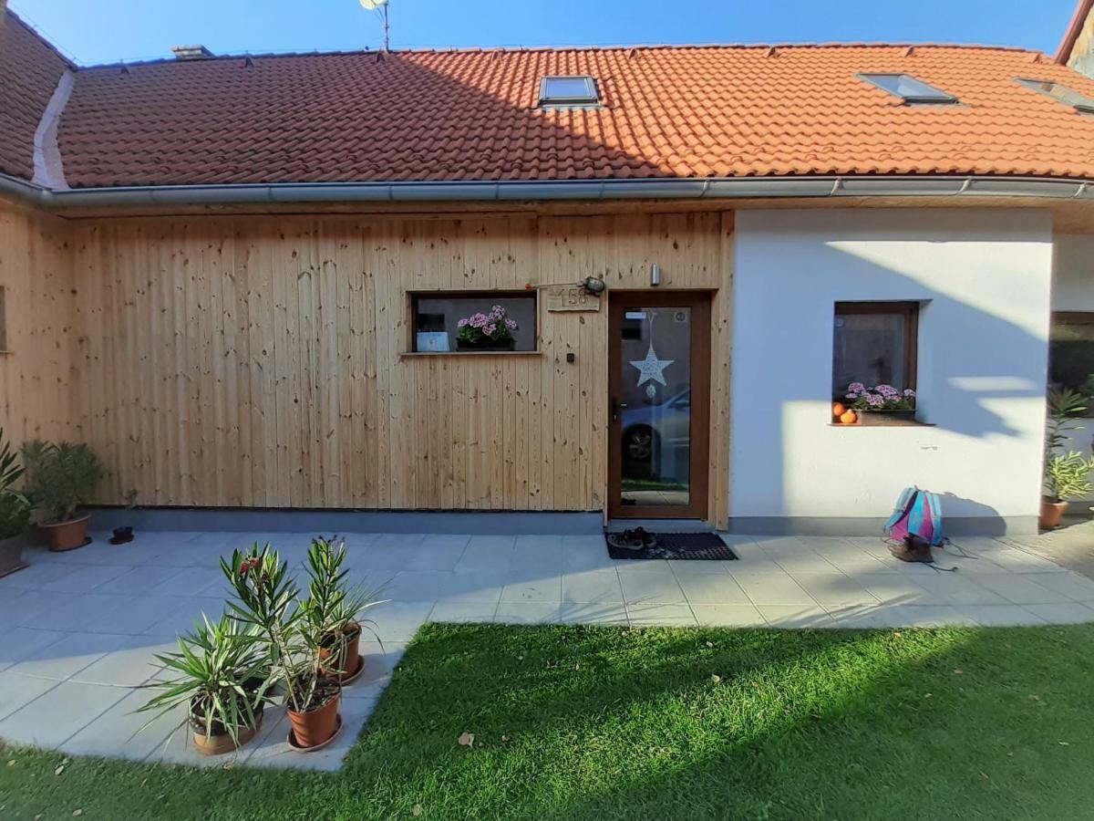 Vidiecky Apartman Kubo Pavčina Lehota المظهر الخارجي الصورة