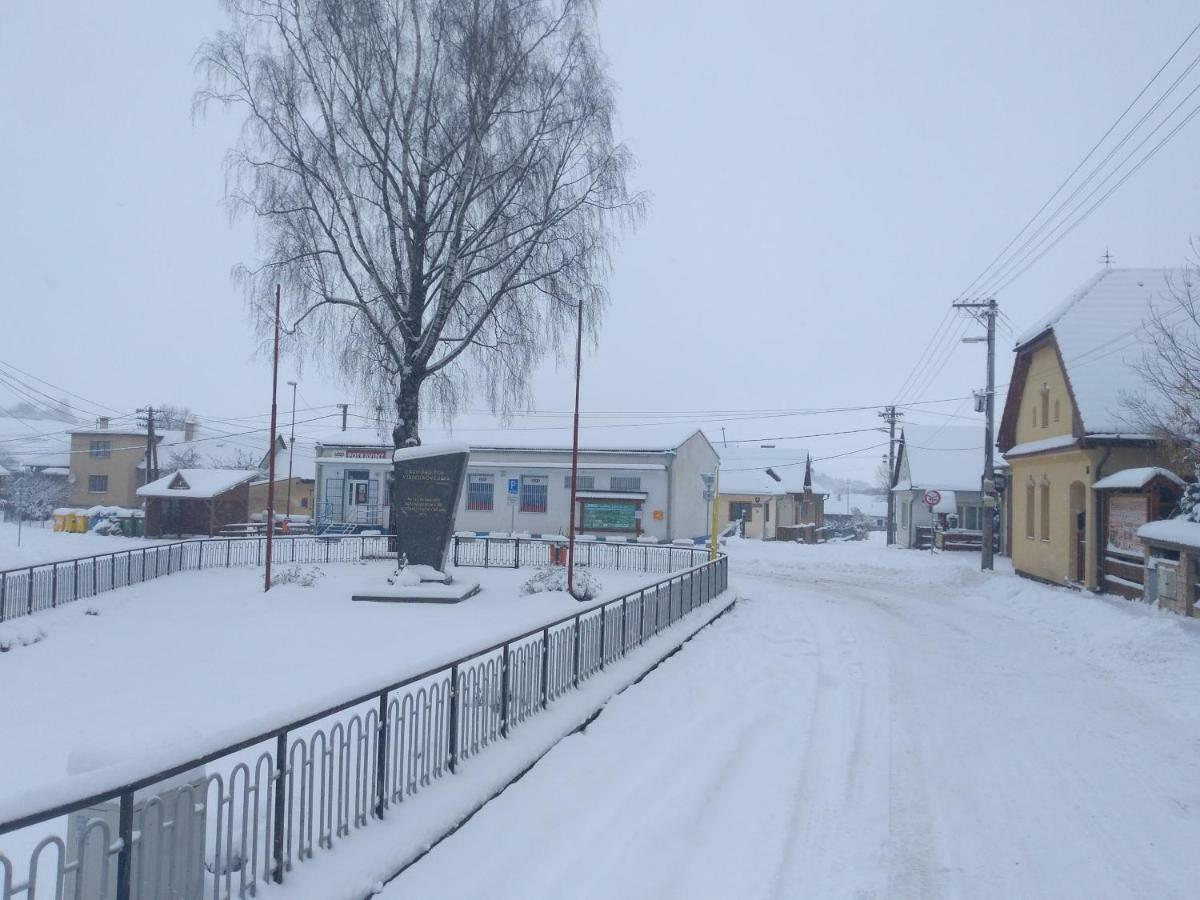Vidiecky Apartman Kubo Pavčina Lehota المظهر الخارجي الصورة